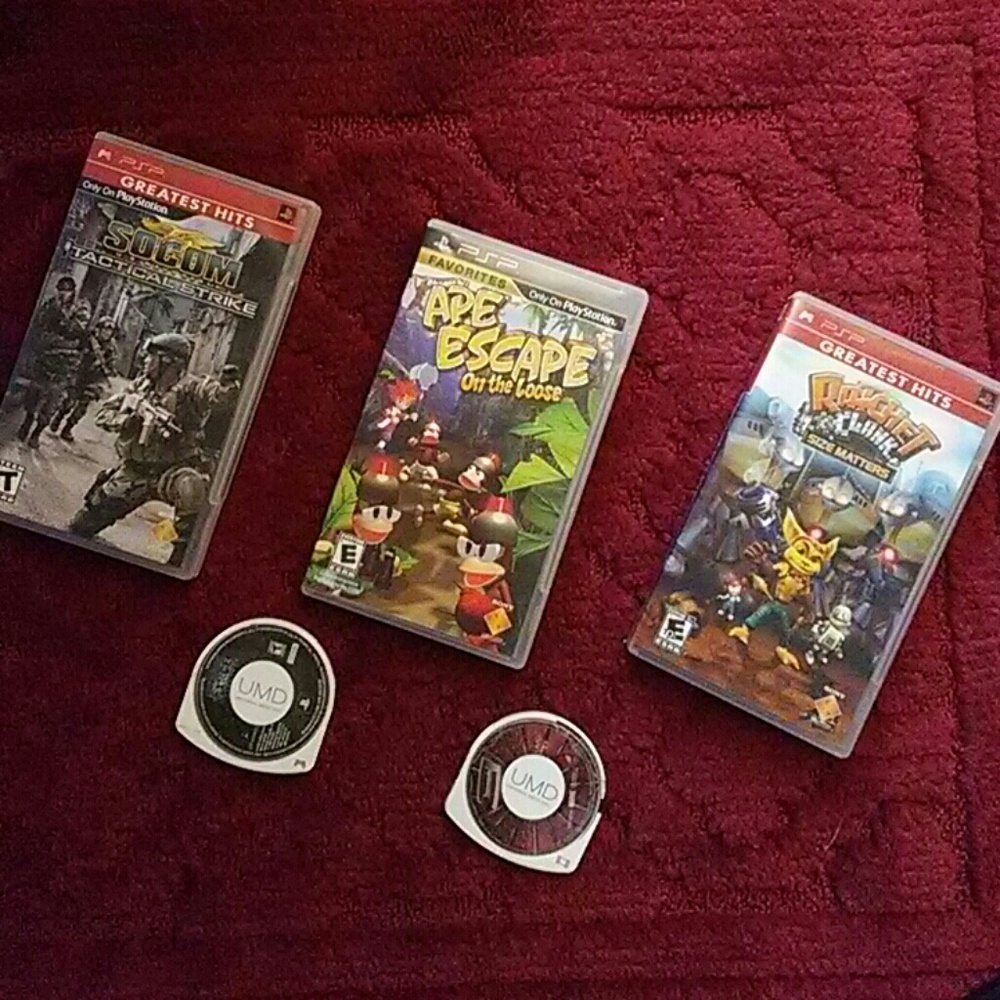 5 game PSP Bundle